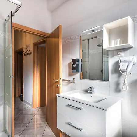 Travelershome Bed & Breakfast Ciampino